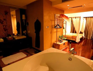 天津河东区养生会所的黄昏恋：当爱情遇上八十岁